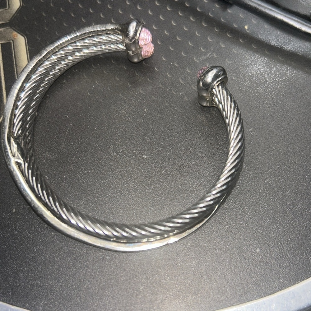 Elegant Silver Twisted Bracelet pink‎ stones